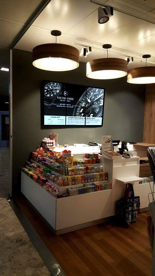 Photo d'une installation digital signage pour AGS Airport